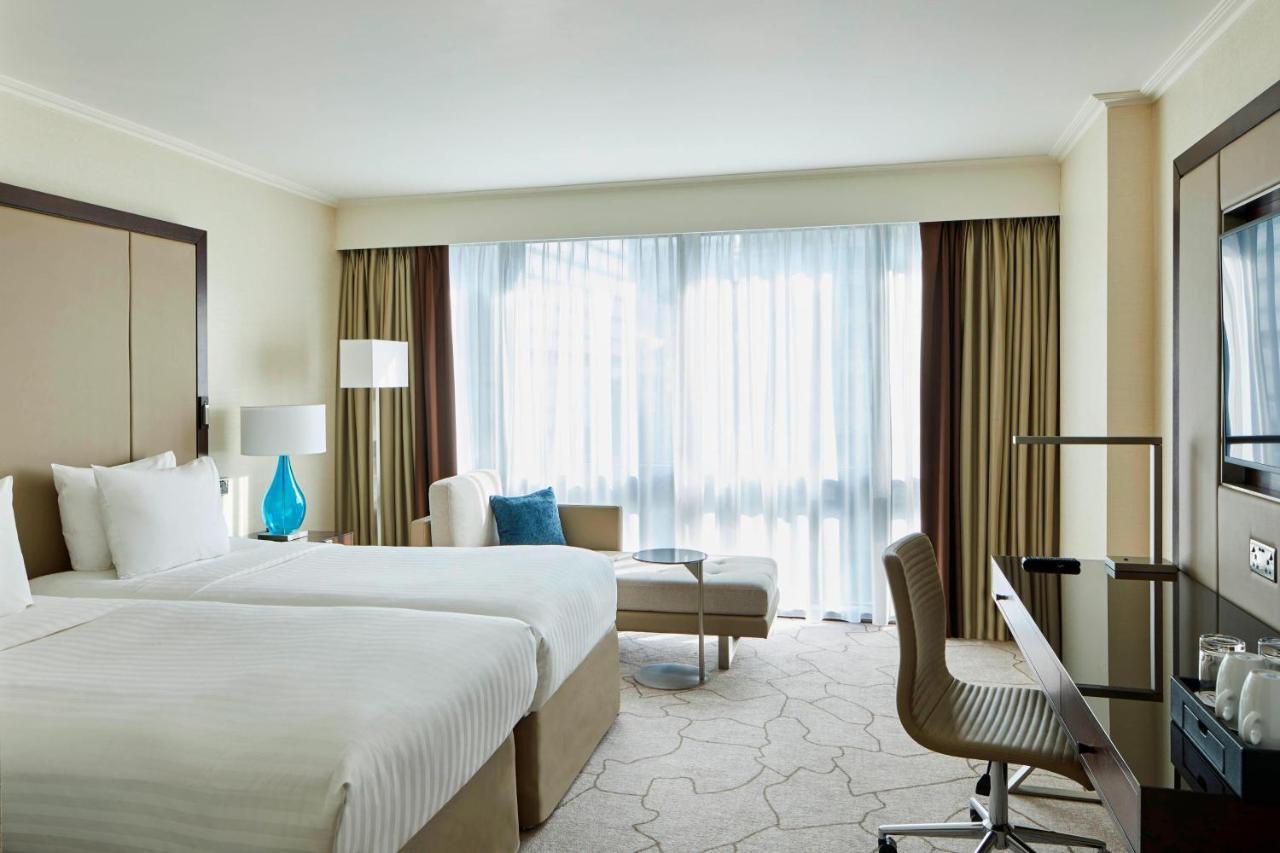 London Marriott Hotel Canary Wharf Екстериор снимка A room at the hotel