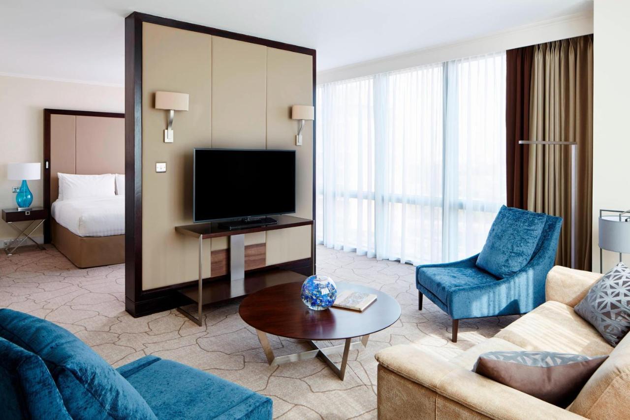 London Marriott Hotel Canary Wharf Екстериор снимка Suite at the InterContinental London The O2