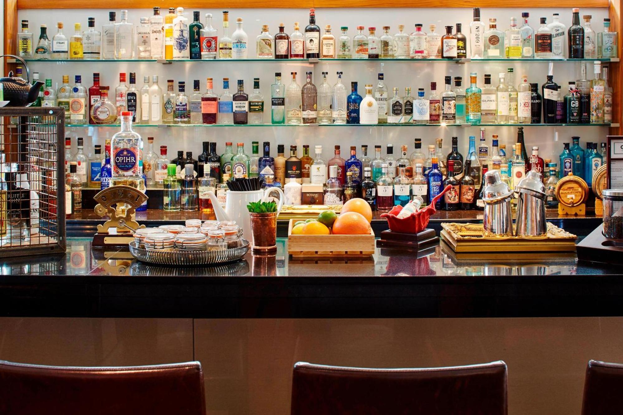 London Marriott Hotel Canary Wharf Екстериор снимка A bar